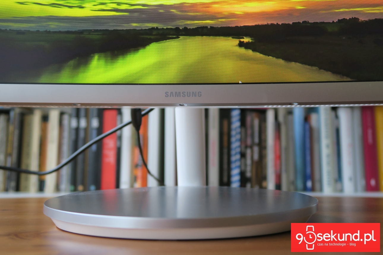 Zakrzywiony monitor Samsung C27 F591FDU - recenzja 90sekund.pl