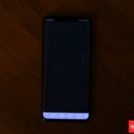 Wyświetlacz bez zielonej poświaty i wycieku kleju w Huawei Mate 20 Pro - Michał Brożyński - 90sekund.pl