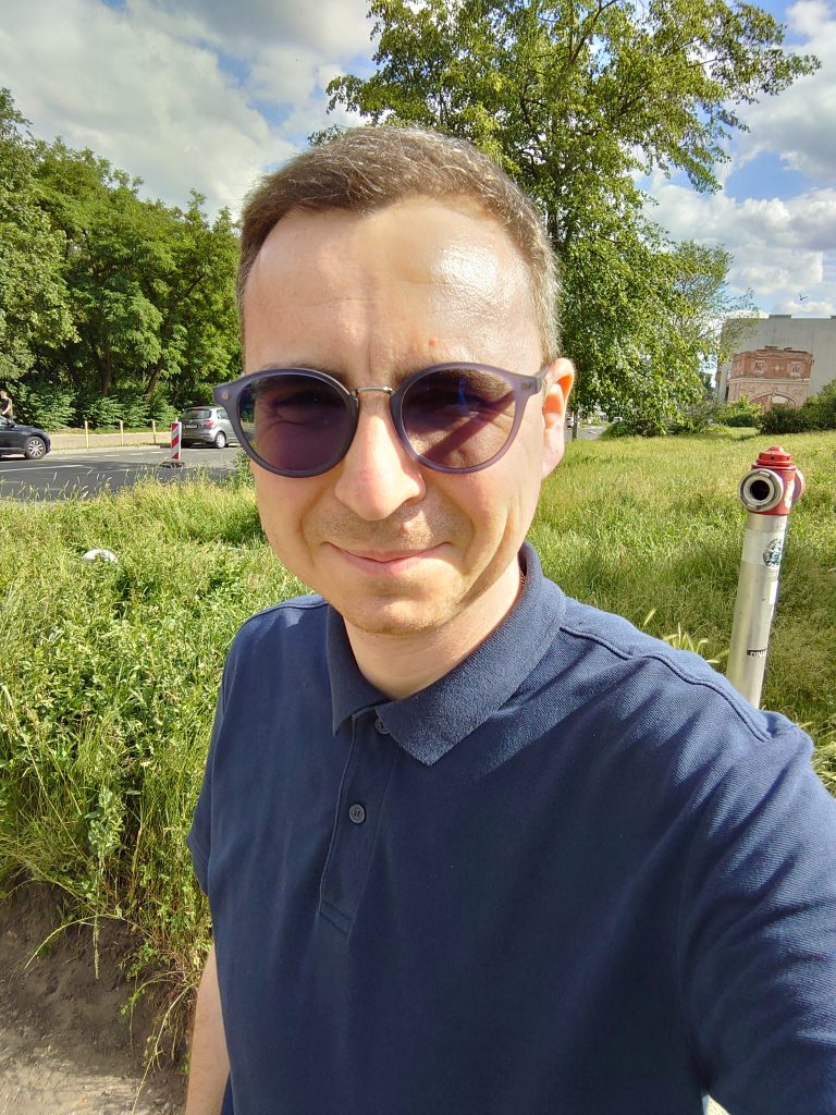 Selfie z Sony Xperia 1 mark I - Michał Brożyński - 90sekund.pl
